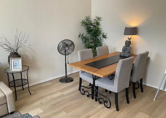 & Bella Vista מלון דירות